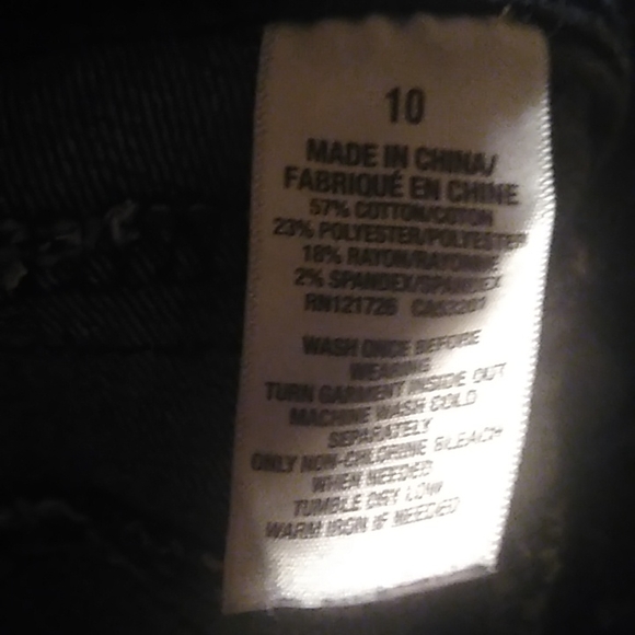 Tokyo Darling by Aeropostale high waisted dark wash shorts - Picture 4 of 5